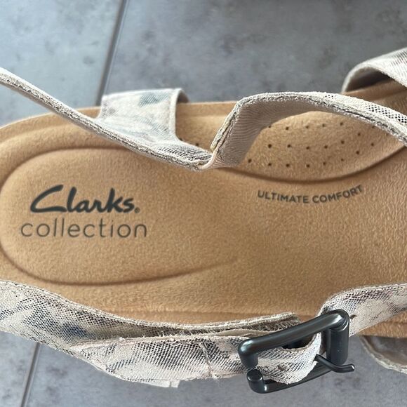 CLARKS Brynn Ave Sandal multi colored straps padded cork footbed 1” heel size 10 - Picture 10 of 14